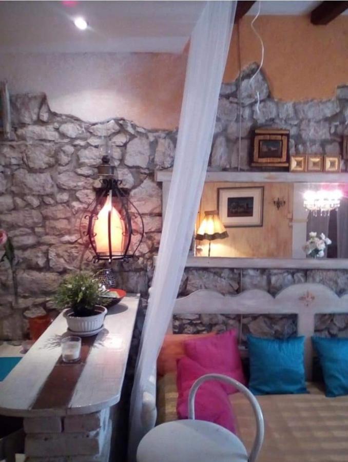 Appartement Studio Antique Rovinj Extérieur photo
